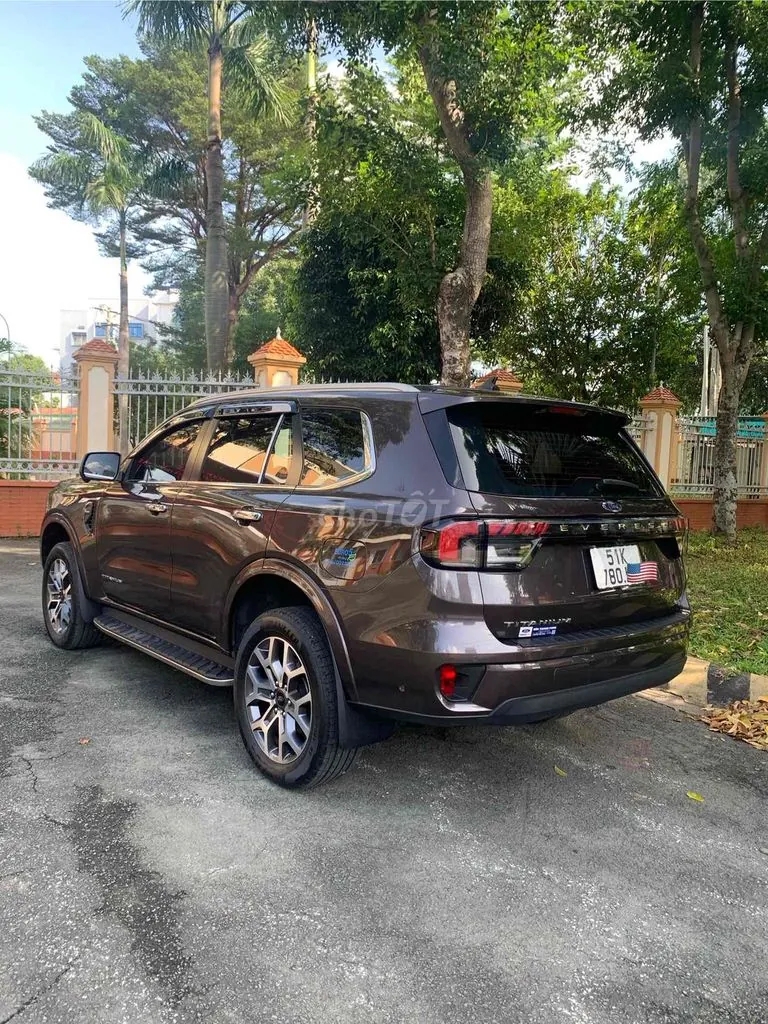 Ford Everest 2023 photo 3