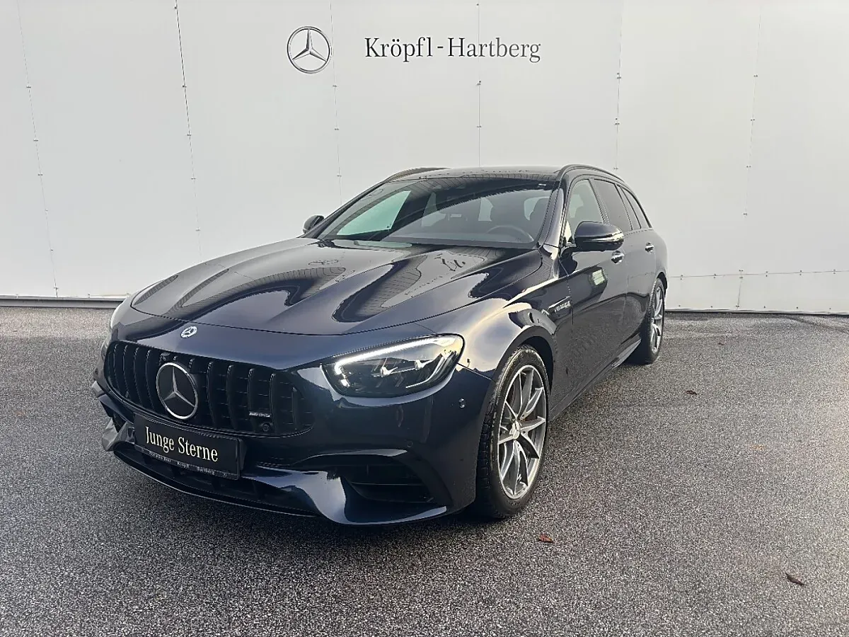 Mercedes-Benz E-Class 2022 photo 2