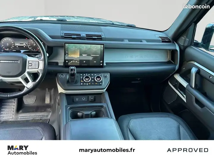 Land Rover Defender 2022 photo 5
