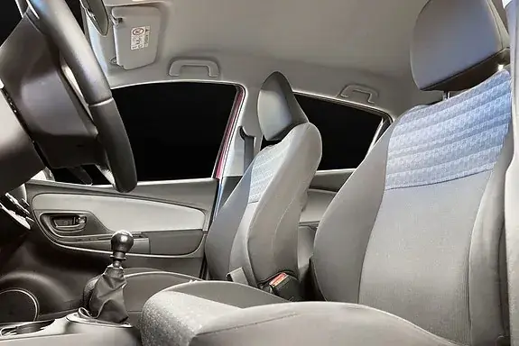 Toyota Yaris 2016 photo 3
