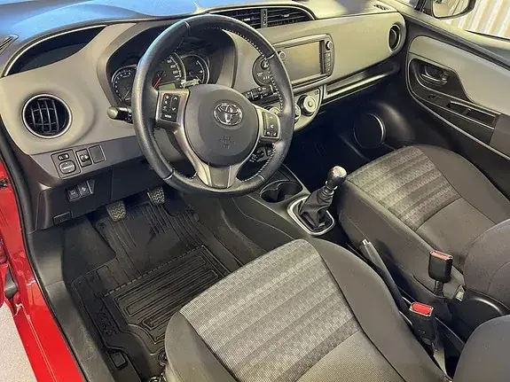 Toyota Yaris 2016 photo 4