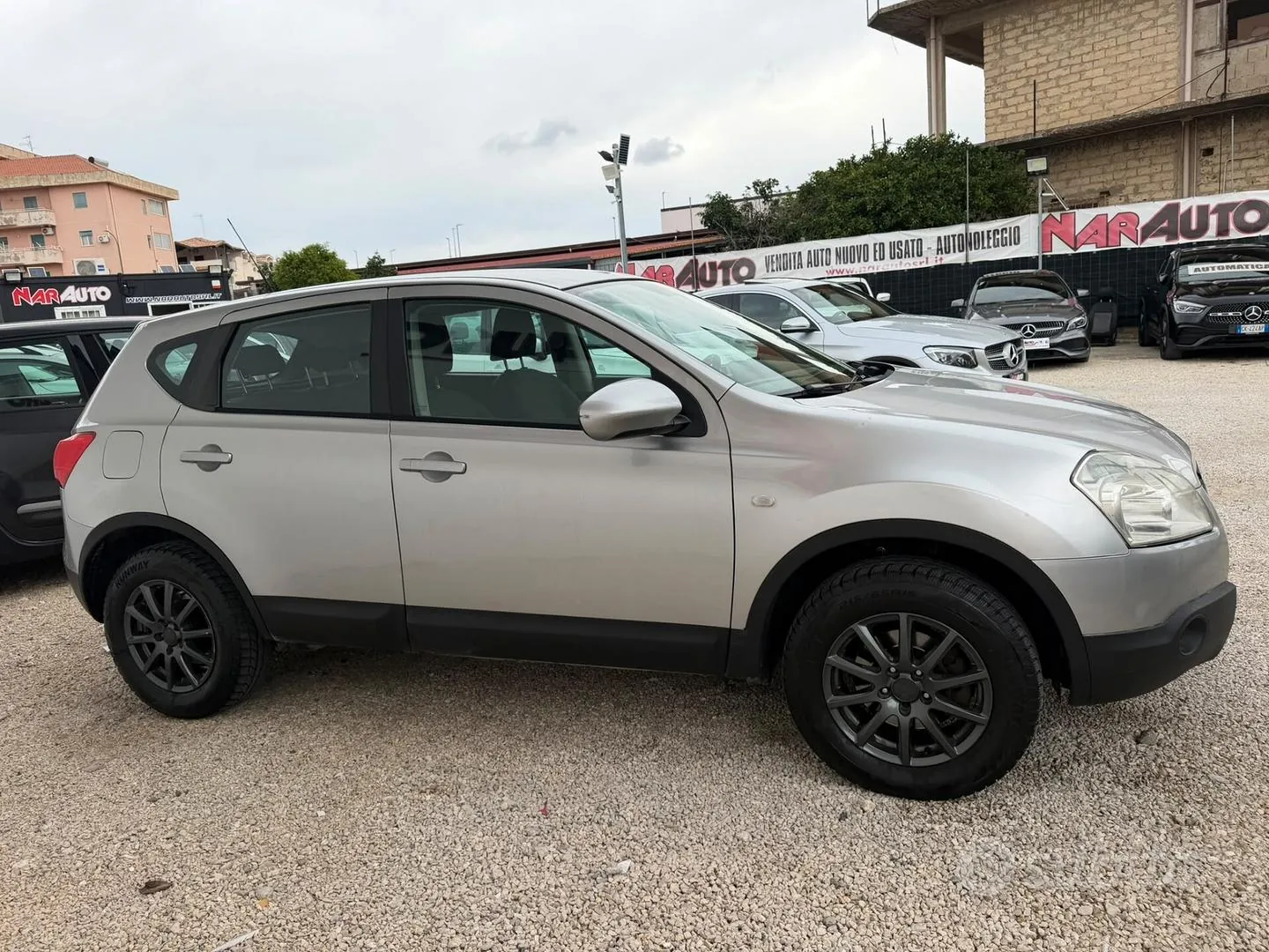 Nissan Qashqai 2010 photo 5
