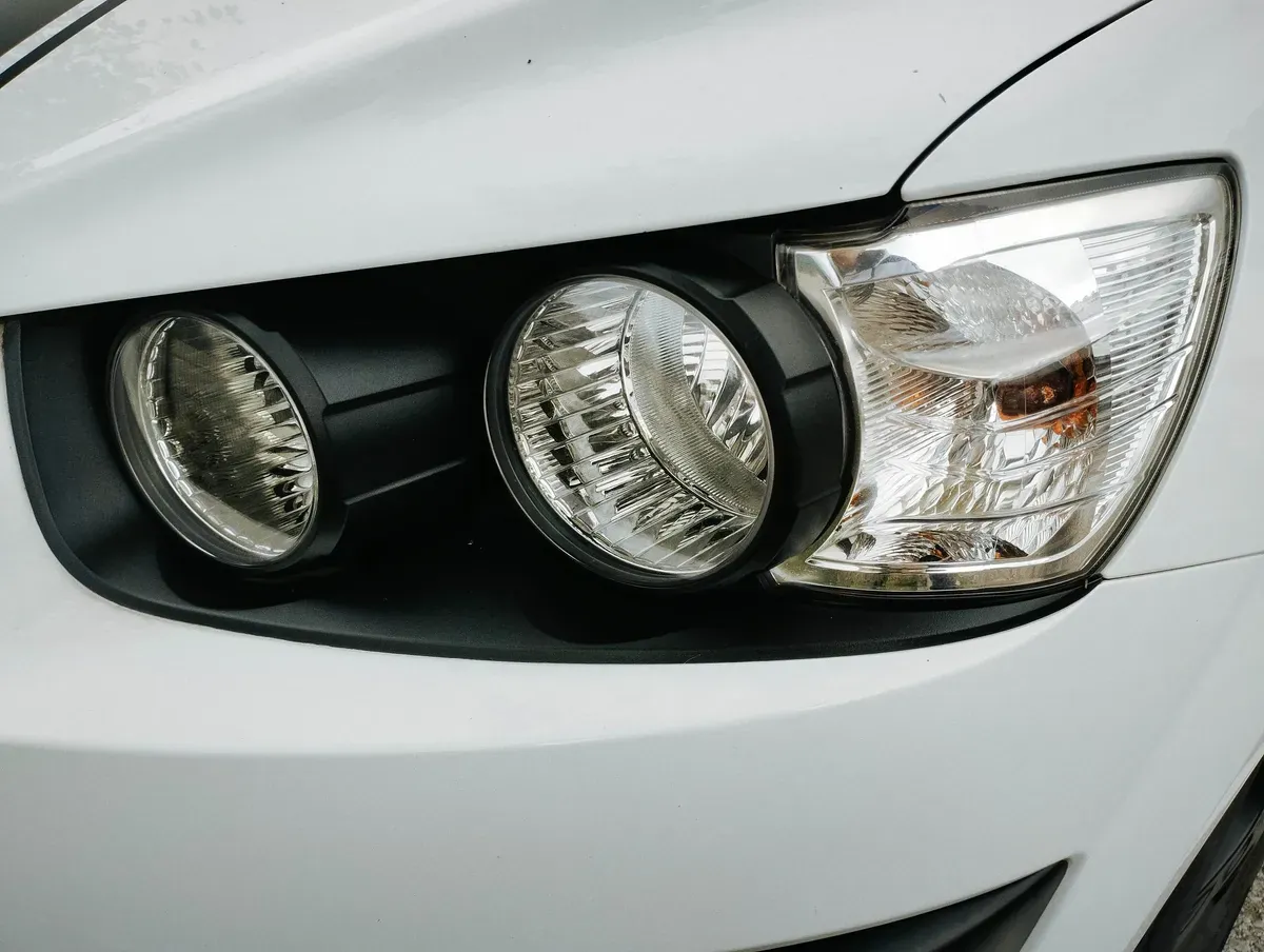 Chevrolet Aveo 2012 photo 3