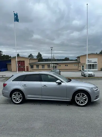 Audi A4 2017 photo 2