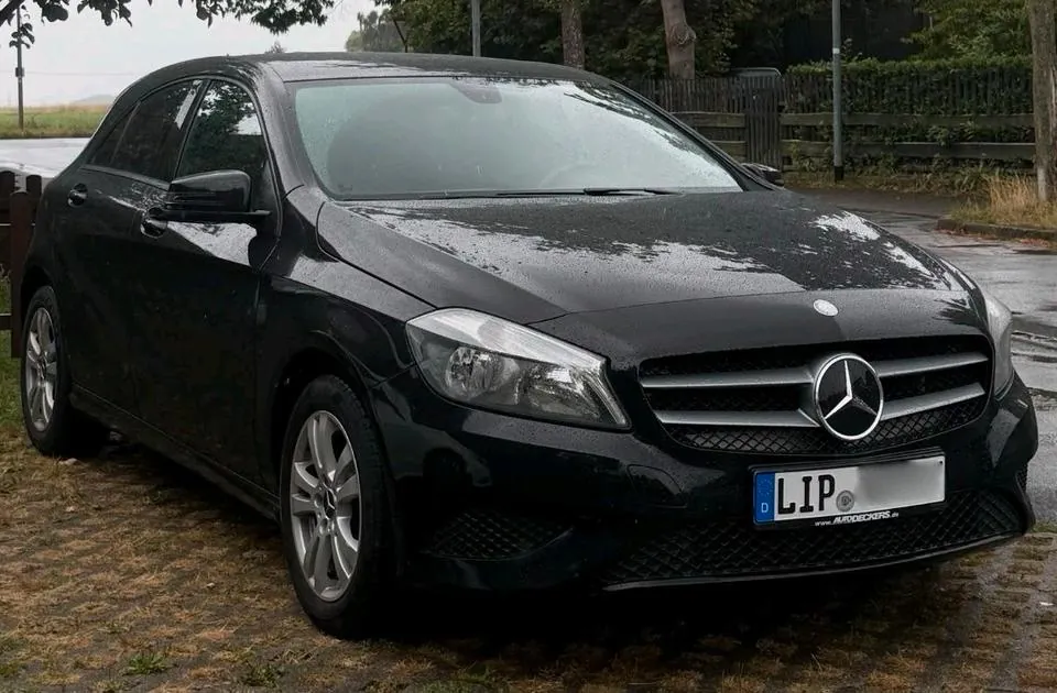 Mercedes-Benz A180