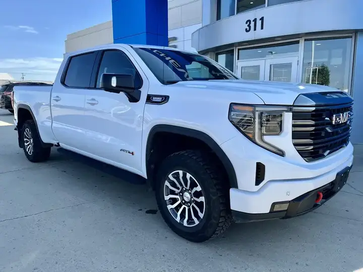 GMC Sierra 1500 2023 photo 3