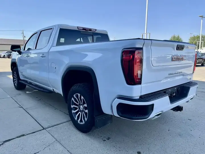GMC Sierra 1500 2023 photo 4