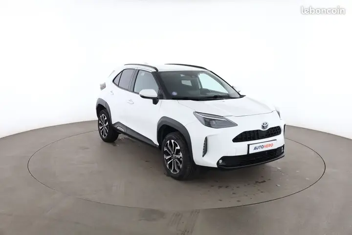 Toyota Yaris Cross 2023 photo 4
