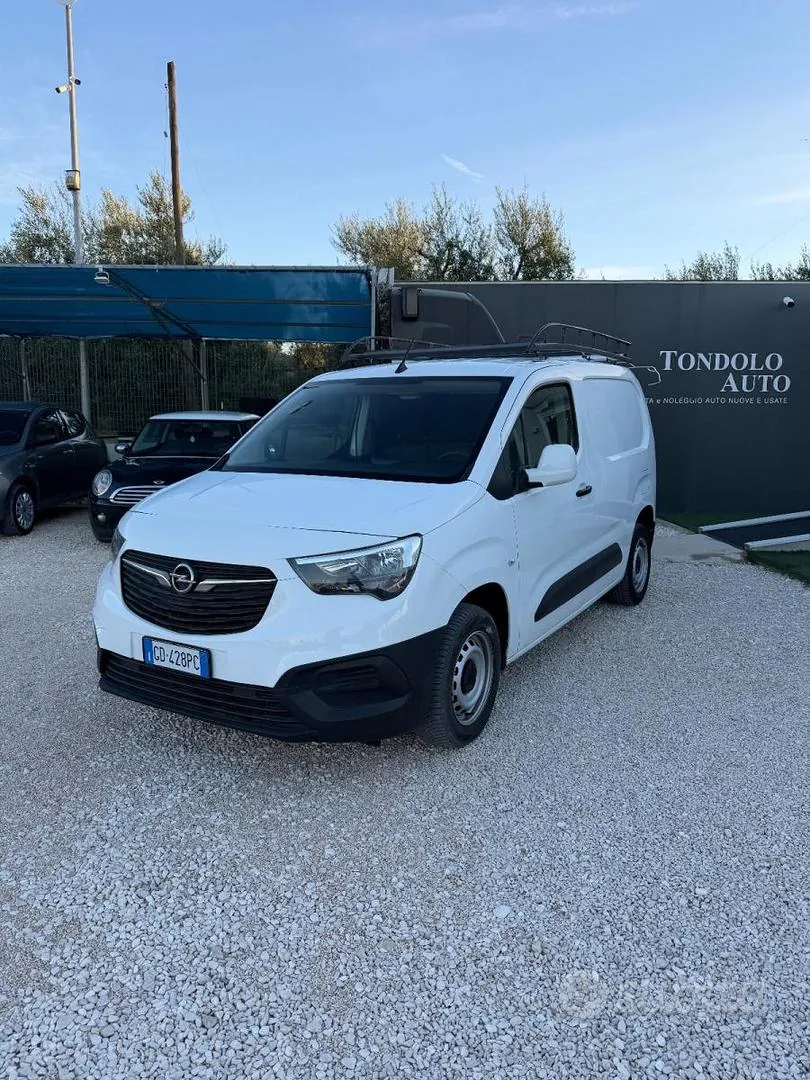Opel Combo 2021 photo 2