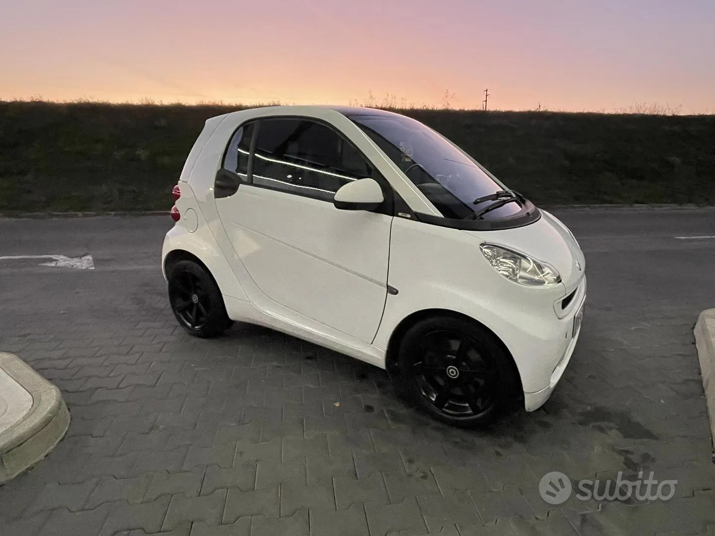 Smart Fortwo 2008 photo 2