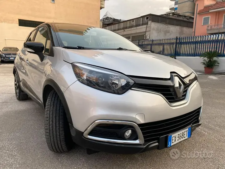 Renault Captur 2014 photo 2