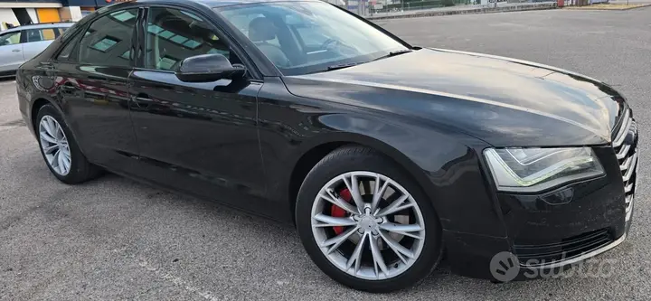 Audi A8 2011 photo 5