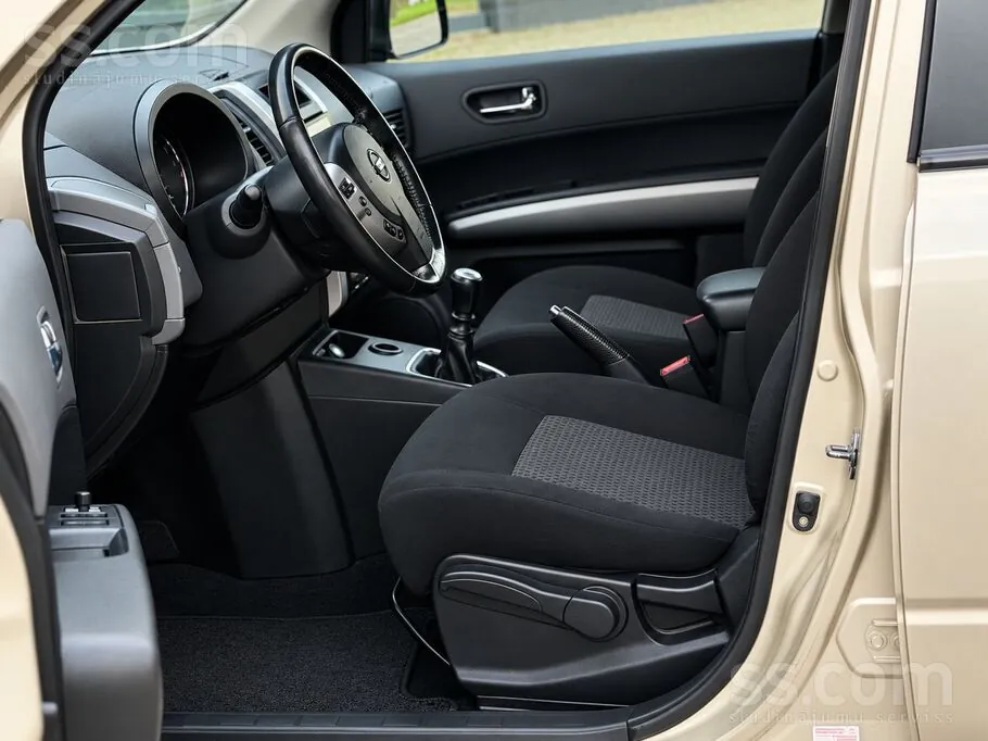 Nissan X-Trail 2010 photo 5