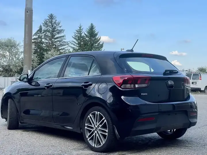 Kia Rio 2018 photo 2