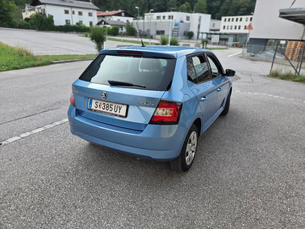 Skoda Fabia 2015 photo 3