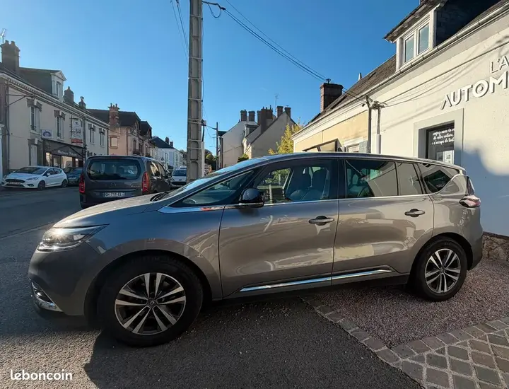 Renault Espace 2018 photo 3