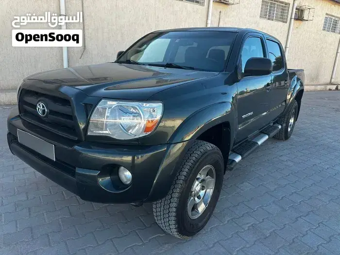 Toyota Tacoma 2010 photo 2