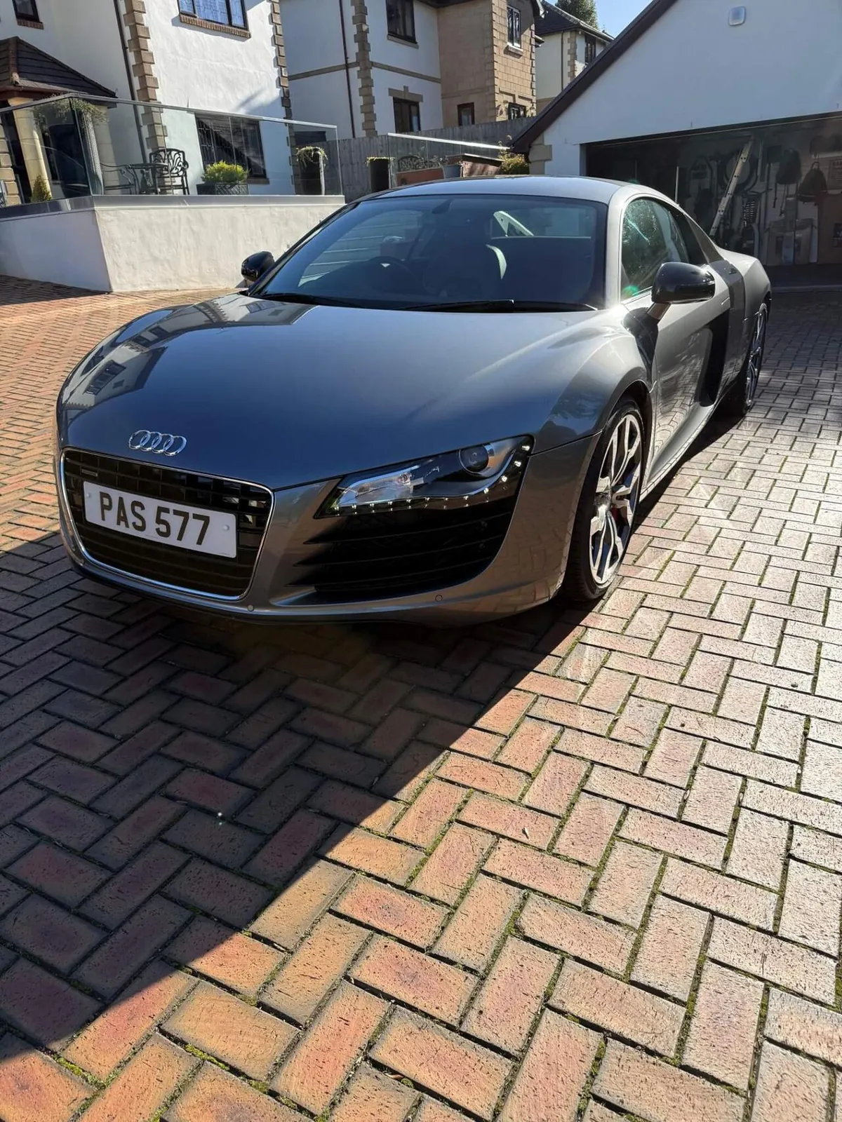 Audi R8 2012 photo 4