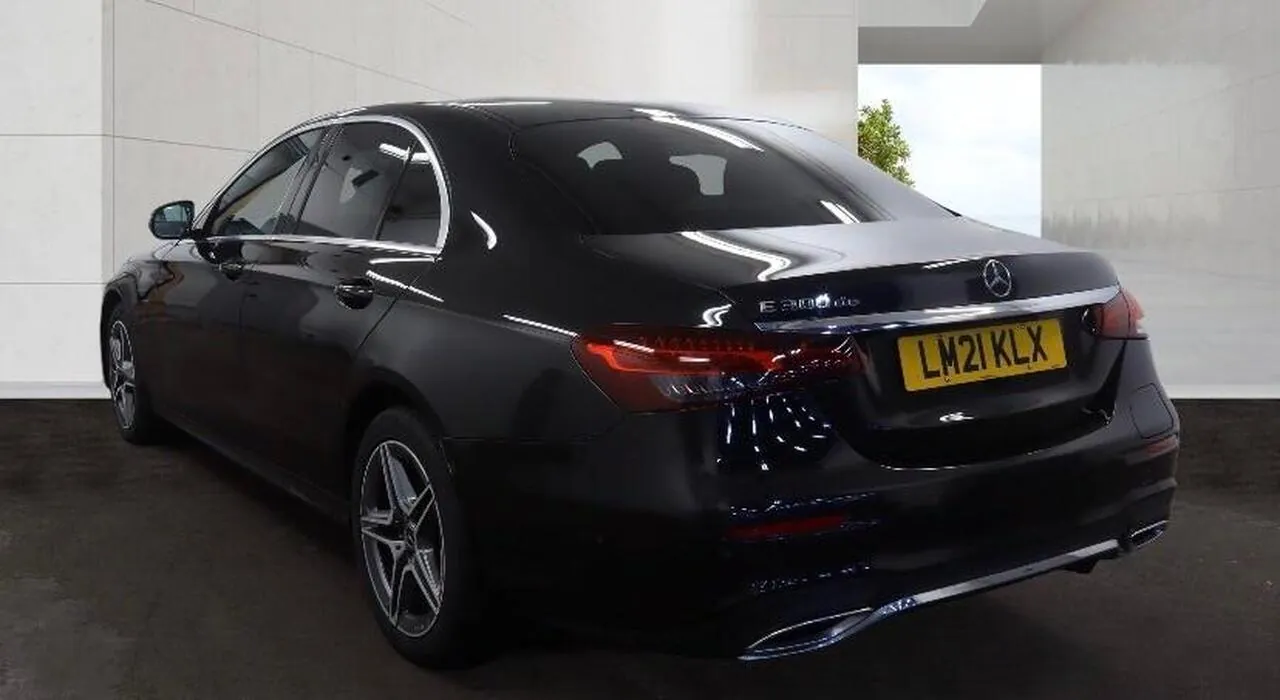 Mercedes-Benz E-Class 2021 photo 5