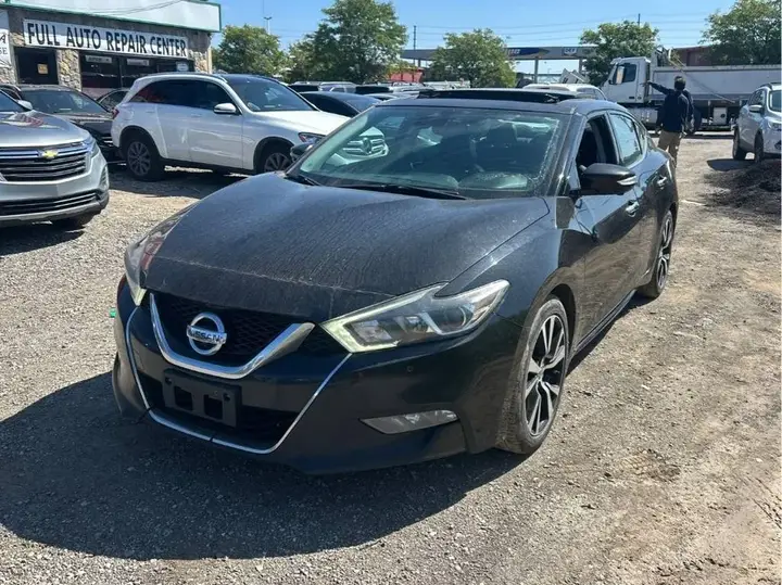 Nissan Maxima