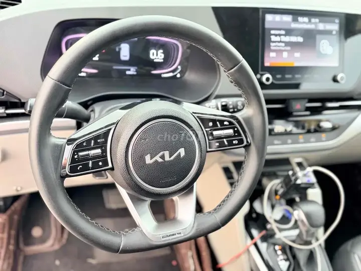 Kia Carens photo 3