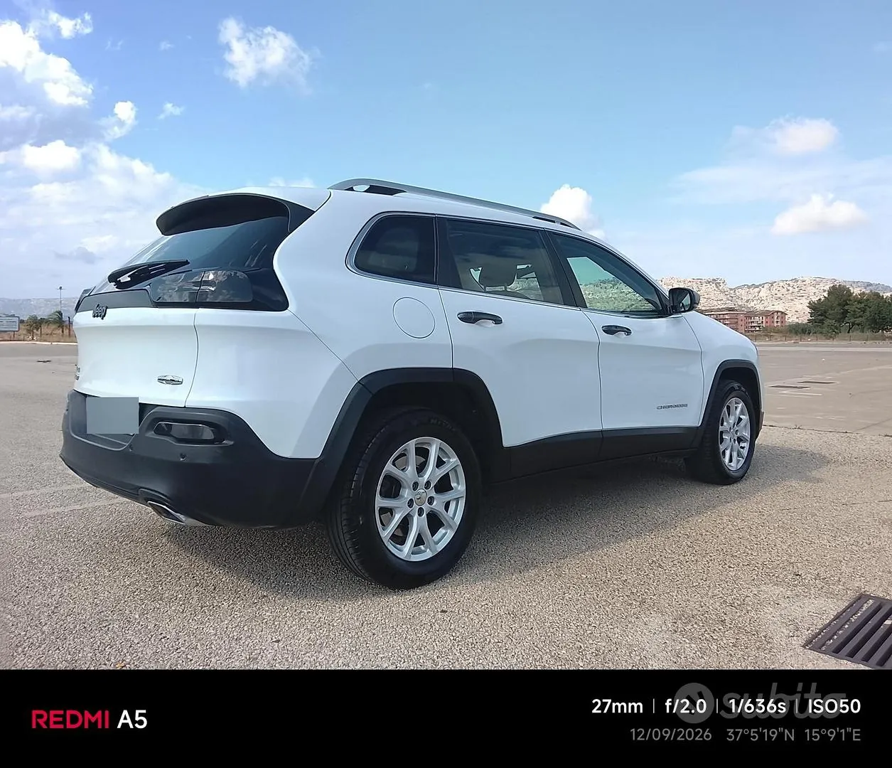 Jeep Cherokee 2015 photo 2