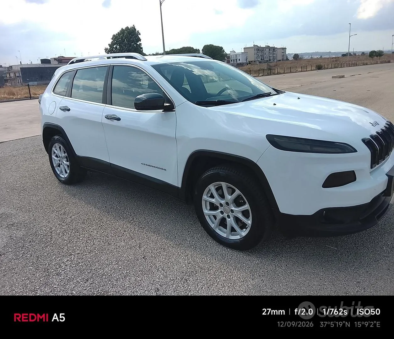 Jeep Cherokee 2015 photo 3