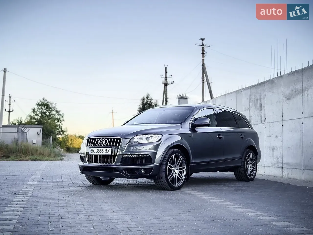Audi Q7 2013 photo 4