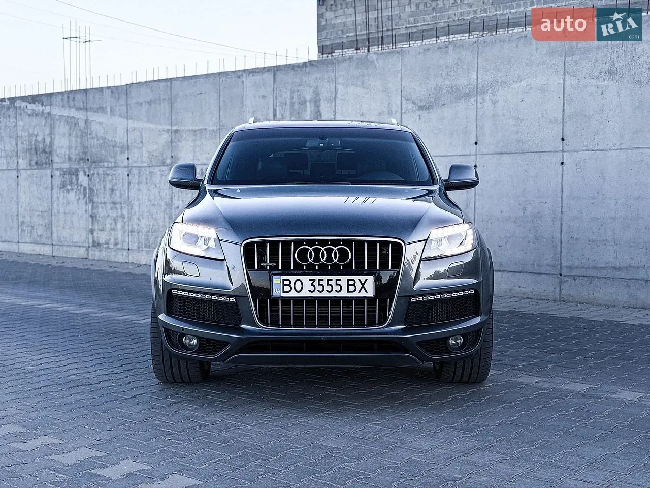 Audi Q7 2013 photo 2