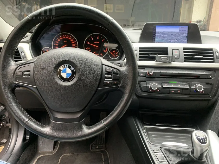 BMW F32 2012 photo 5