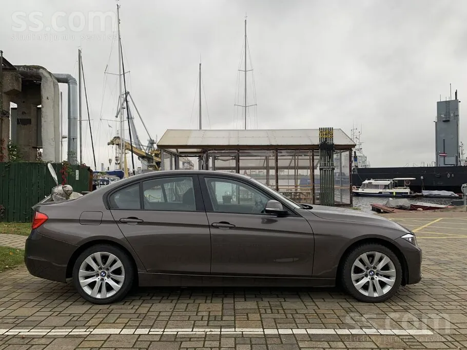 BMW F32 2012 photo 2
