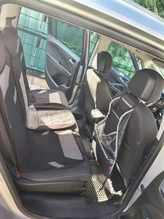 Opel Zafira Tourer 2014 photo 3