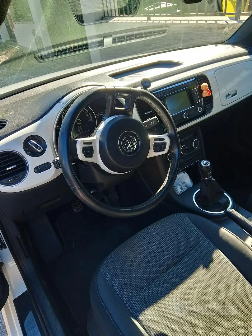 Volkswagen Beetle 2012 photo 4