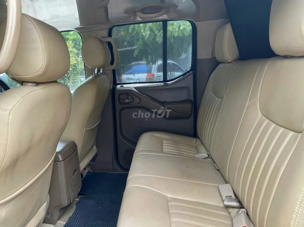 Nissan Navara 2012 photo 5