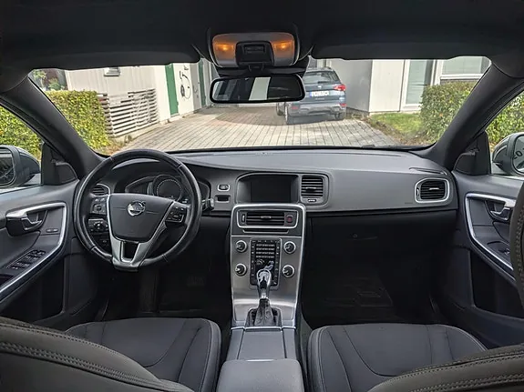 Volvo V60 2015 photo 5