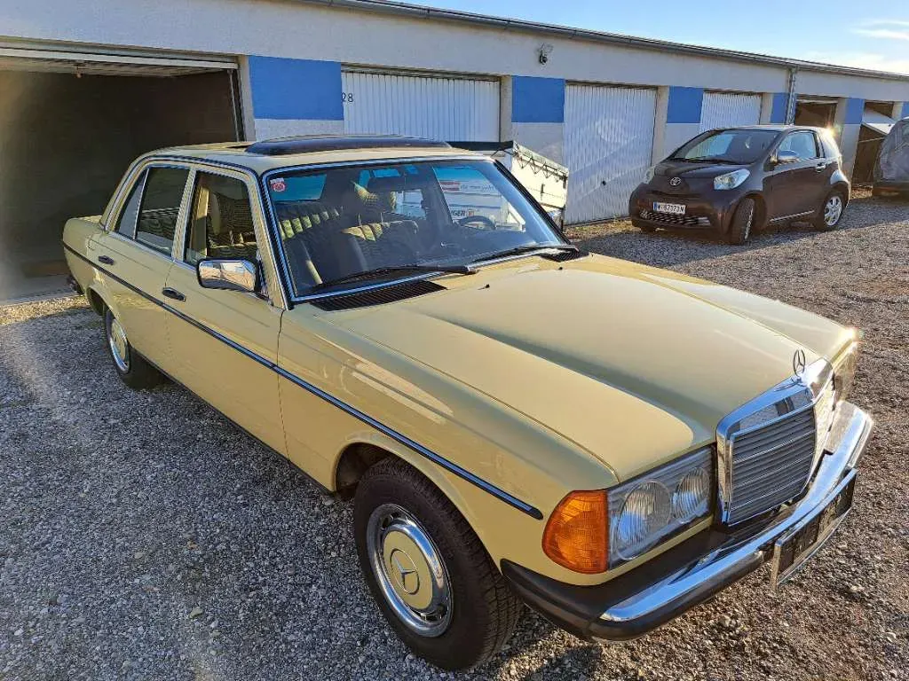 Mercedes-Benz E-Class 1979 photo 3