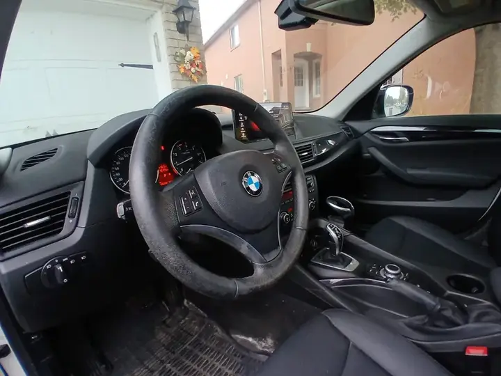 BMW X1 2012 photo 4