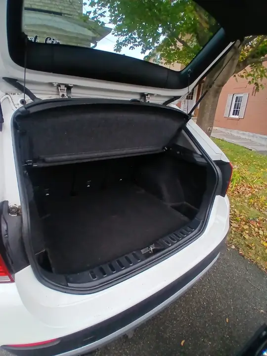 BMW X1 2012 photo 3