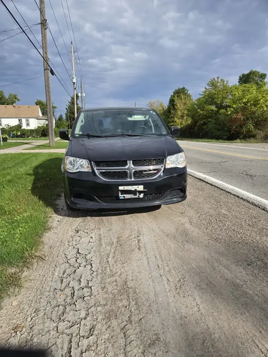 Dodge Grand Caravan 2016 photo 3