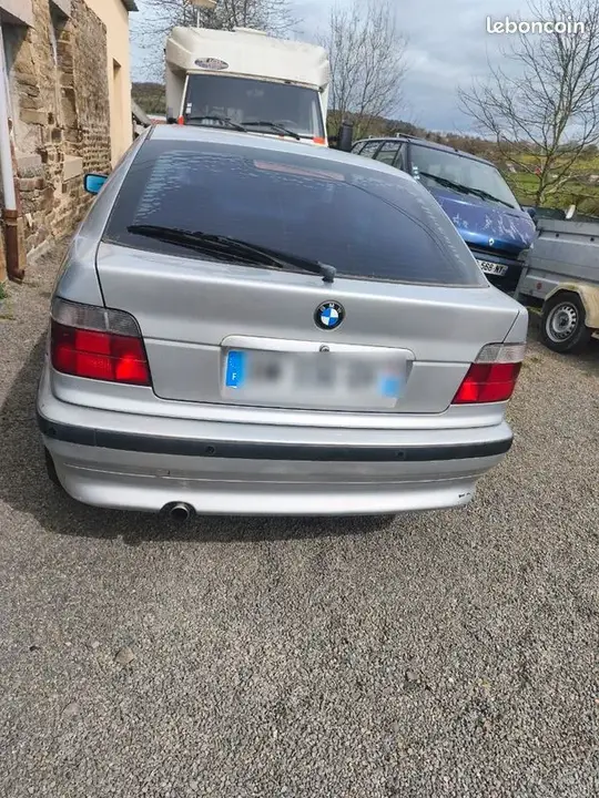 BMW 3 Series 2001 photo 3
