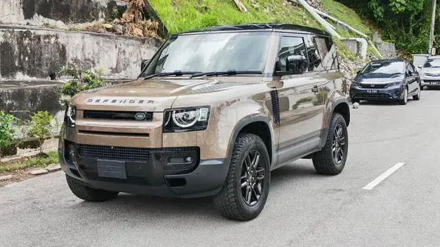 Land Rover Defender