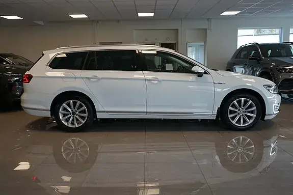 Volkswagen Passat 2018 photo 3
