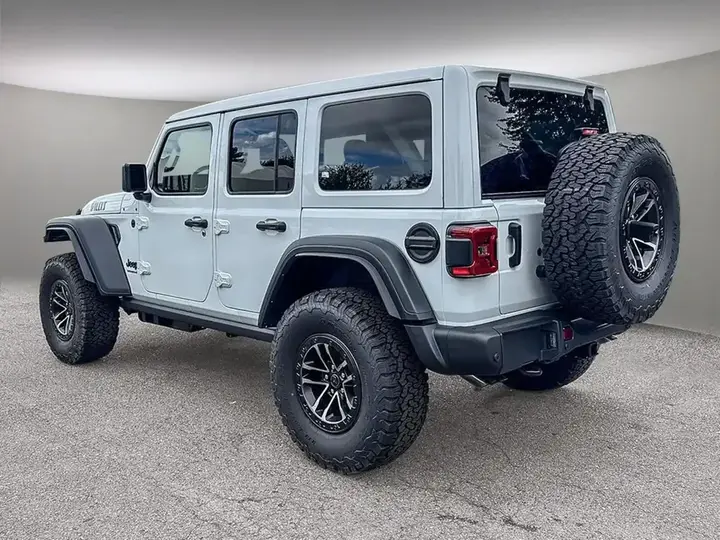 Jeep Wrangler 2026 photo 4