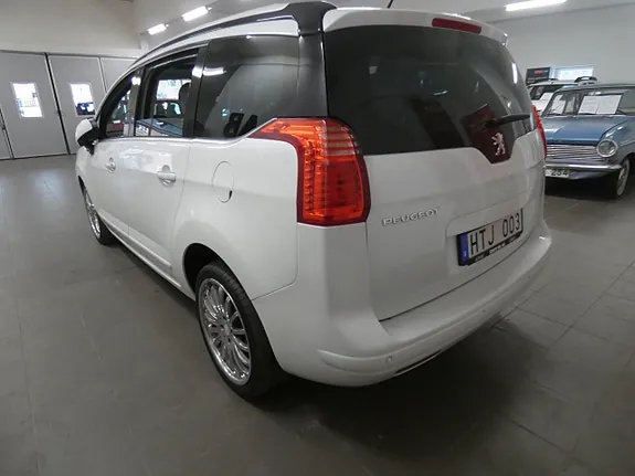 Peugeot 5008 2012 photo 4