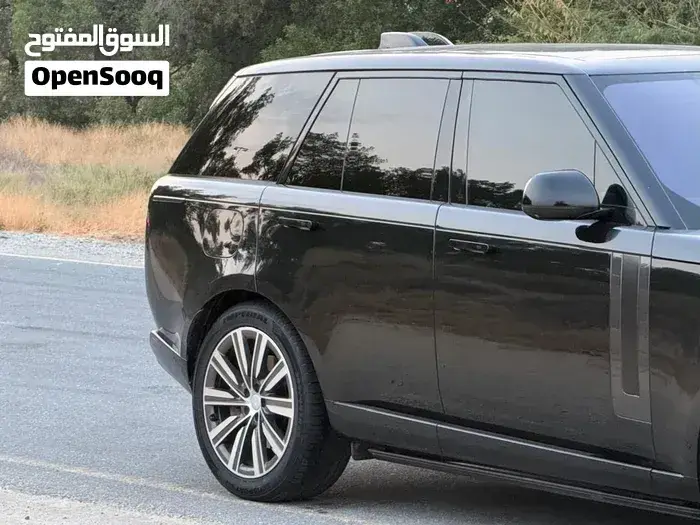 Land Rover Range Rover Vogue 2023 photo 2