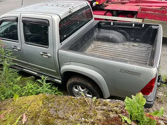 Isuzu D-Max 2010 photo 3