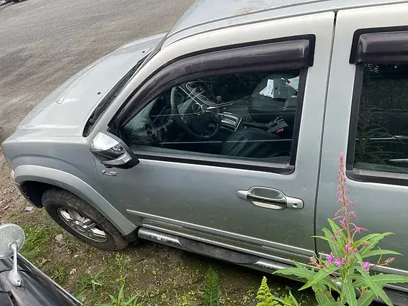 Isuzu D-Max 2010 photo 4