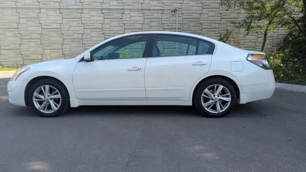 Nissan Altima 2012 photo 3