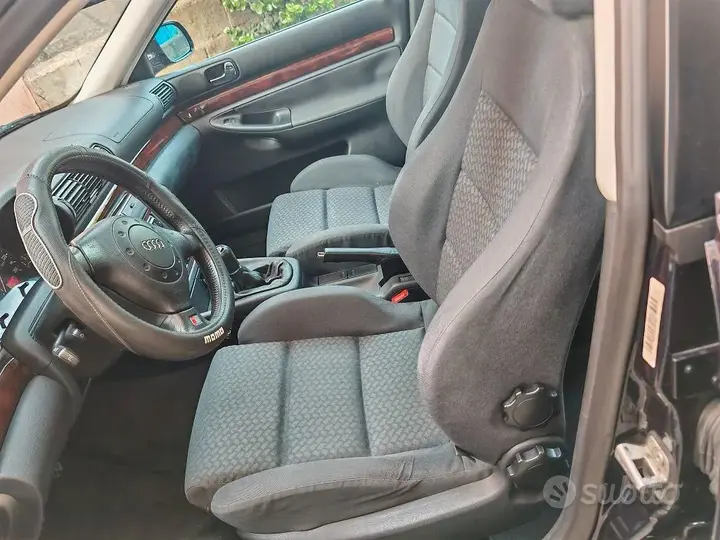 Audi A4 1997 photo 3