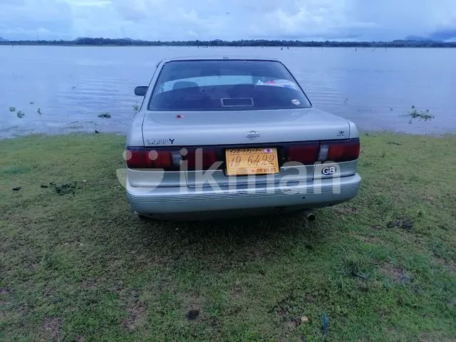 Nissan Sunny